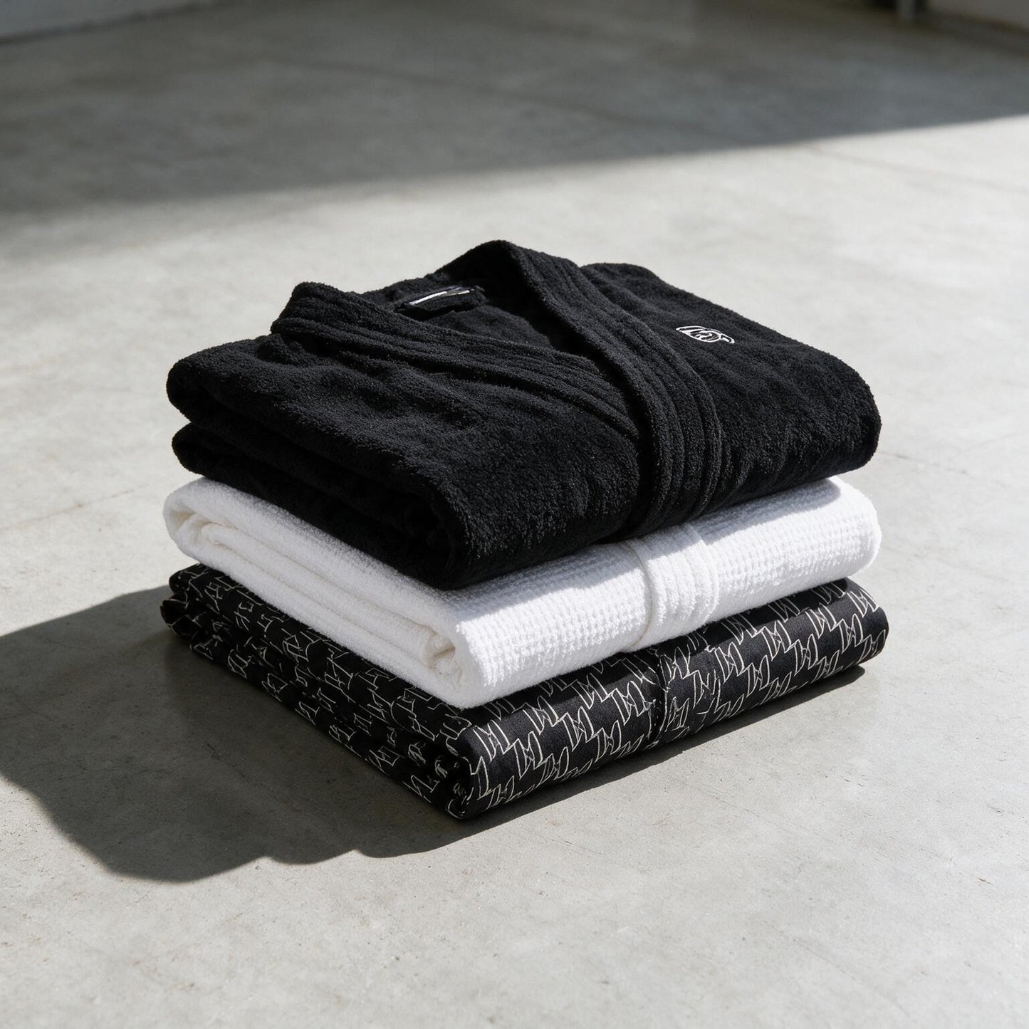 Pack Albornoces Karl Lagerfeld · Nuevo con etiqueta