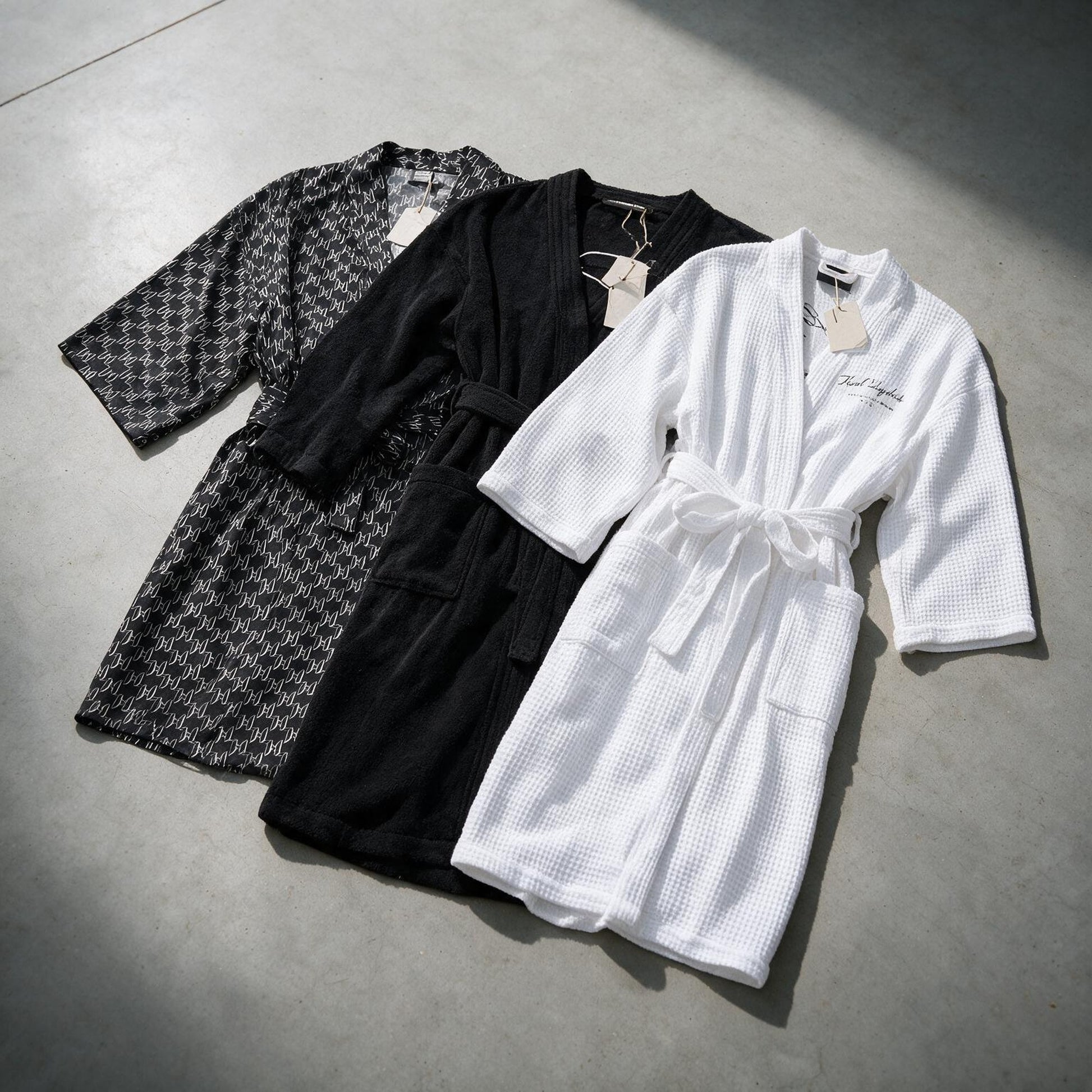 Pack Albornoces Karl Lagerfeld · Nuevo con etiqueta - foto 1